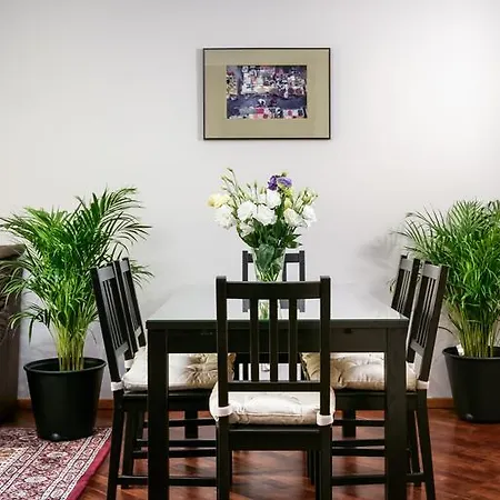 Urban Apartment *